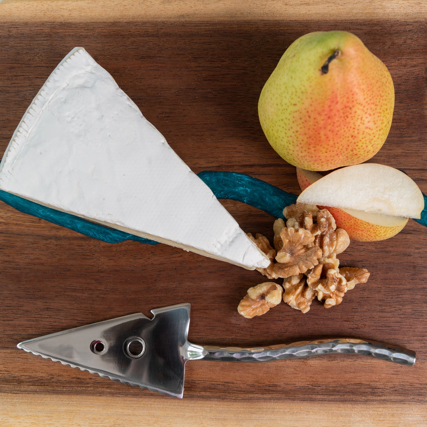 Triangle Cheese Knife with Curved Hammered Handle