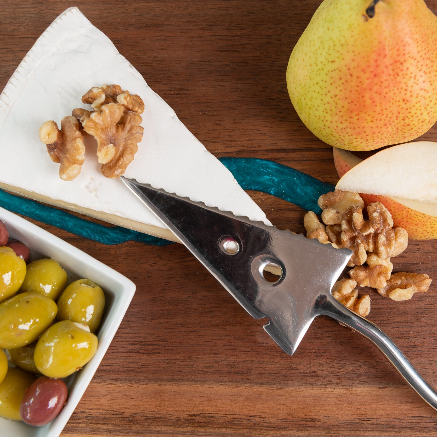 Triangle Cheese Knife with Curved Hammered Handle